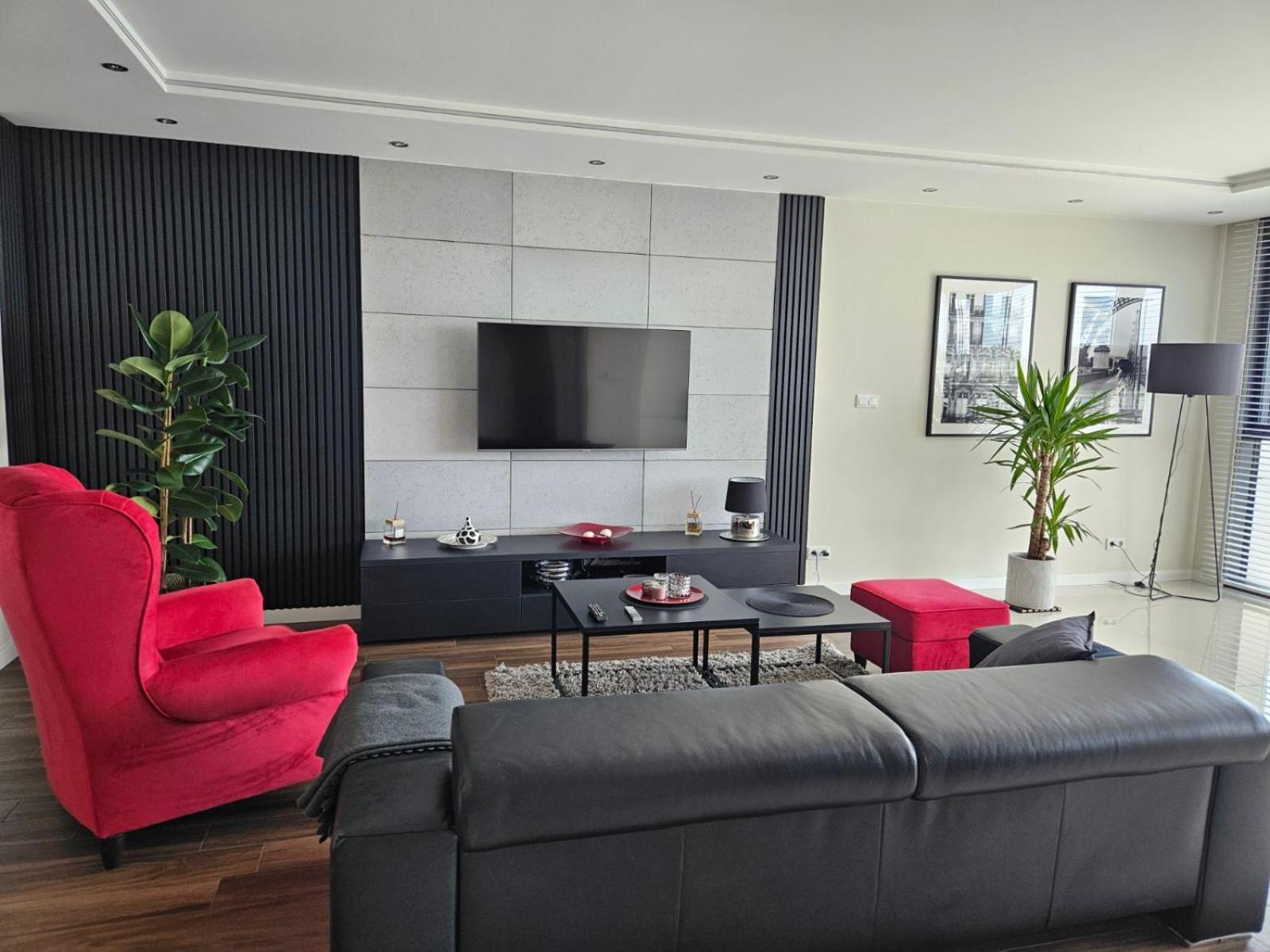Your Apartment Unia Art Residence Люблин Экстерьер фото