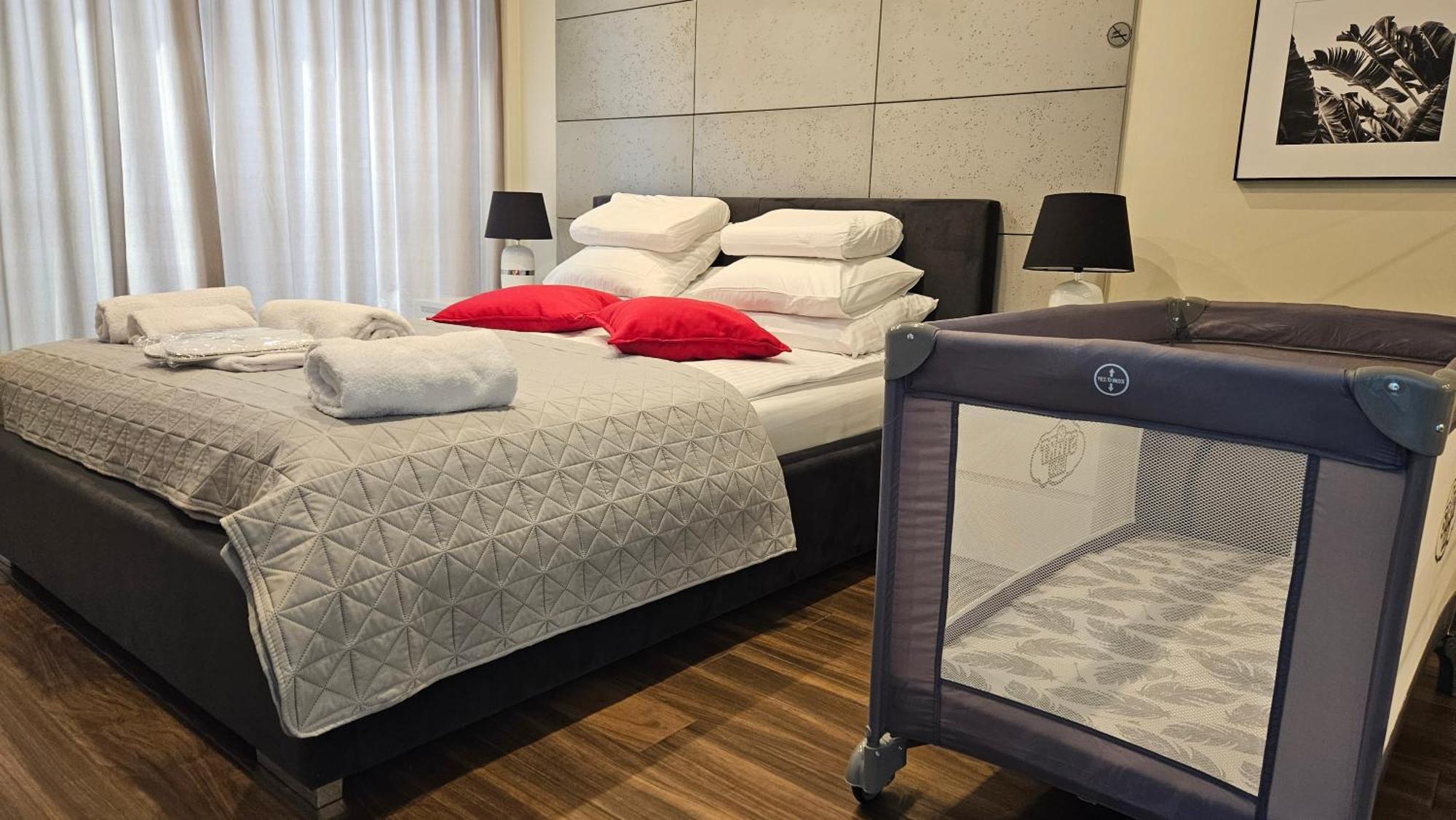 Your Apartment Unia Art Residence Люблин Экстерьер фото